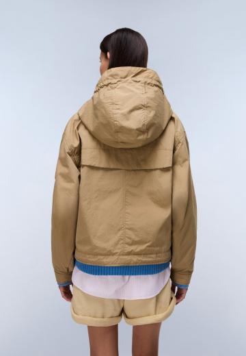 Куртка с накладнымит карманами