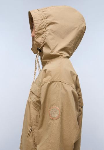 Куртка с накладнымит карманами