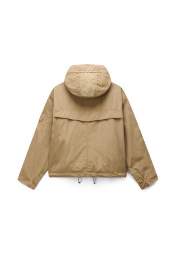 Куртка с накладнымит карманами