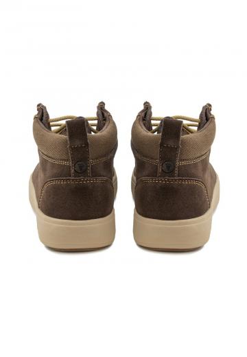 Ботинки на шнуровке