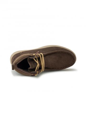 Ботинки на шнуровке