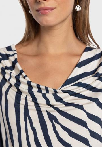 Атласная блузка