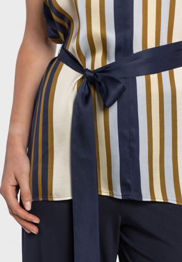 Атласная блузка