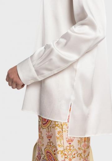 Атласная блузка