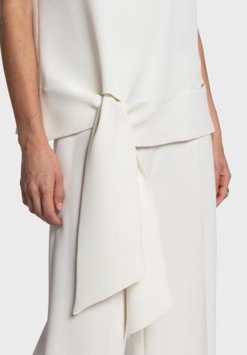 Блузка без рукавов