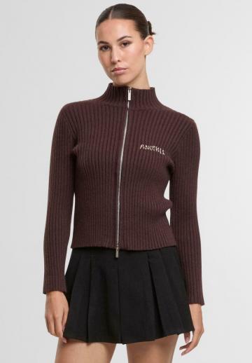 Вязаная кофта