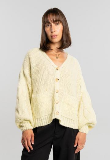 Вязаная кофта