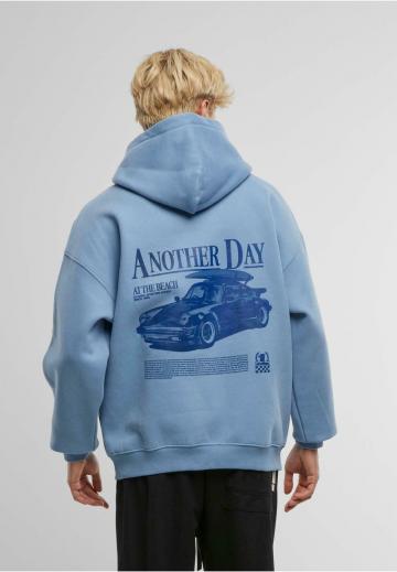 Пуловер с капюшоном