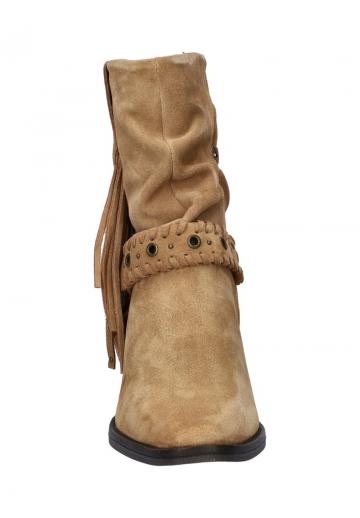 Ковбойские сапоги