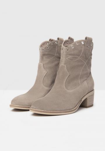 Ковбойские сапоги