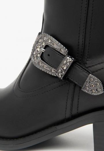 Ковбойские сапоги