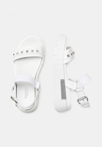 Босоножки на танкетке