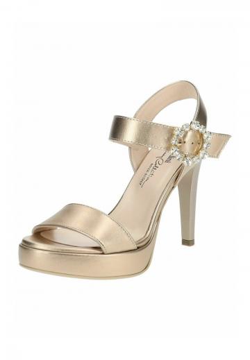 Босоножки на платформе