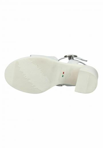 Босоножки на платформе