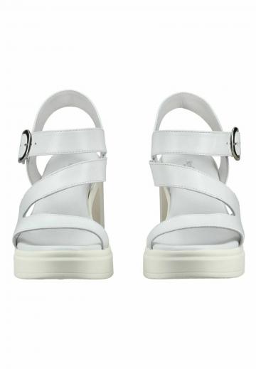 Босоножки на платформе