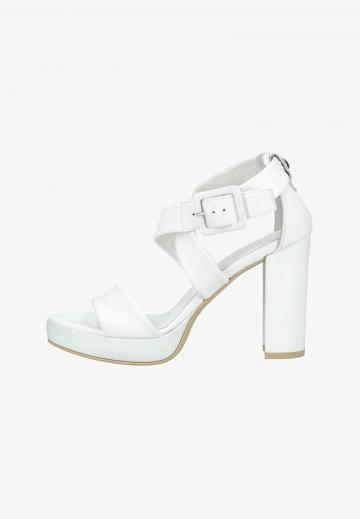 Босоножки на платформе