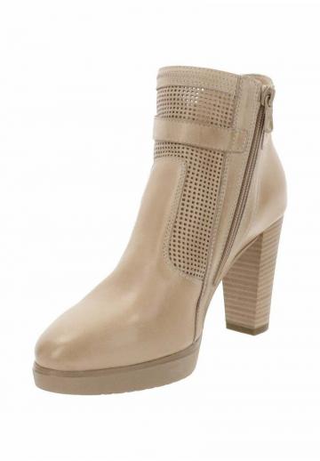 Полусапожки на высоком каблуке