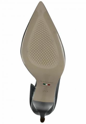 Туфли на высоком каблуке