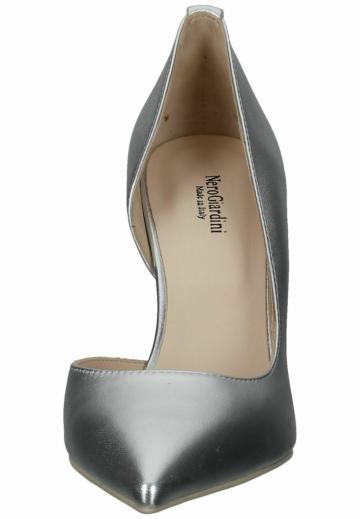 Туфли на высоком каблуке