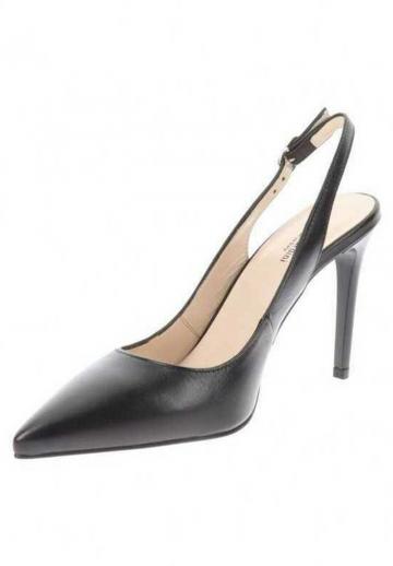 Туфли на высоком каблуке