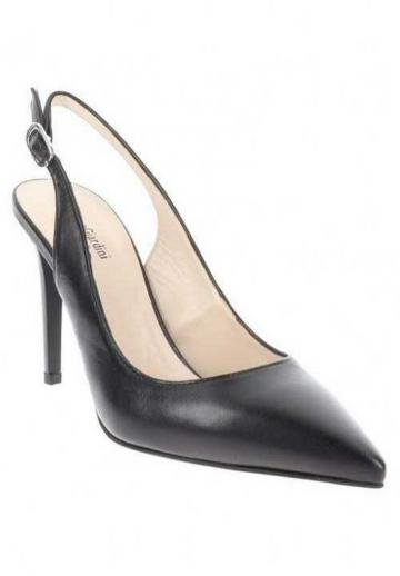 Туфли на высоком каблуке