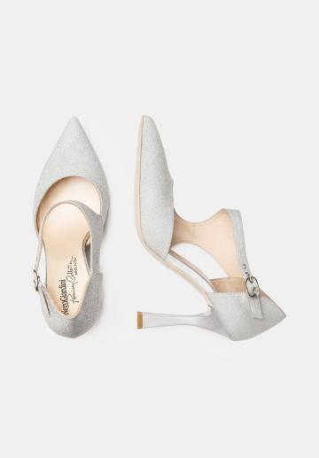 Туфли на высоком каблуке