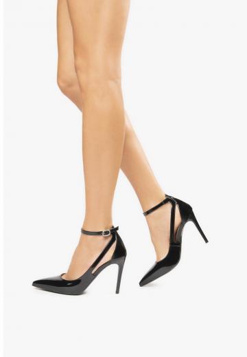 Туфли на высоком каблуке