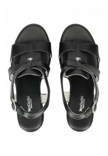 Босоножки на платформе