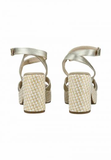 Босоножки на платформе