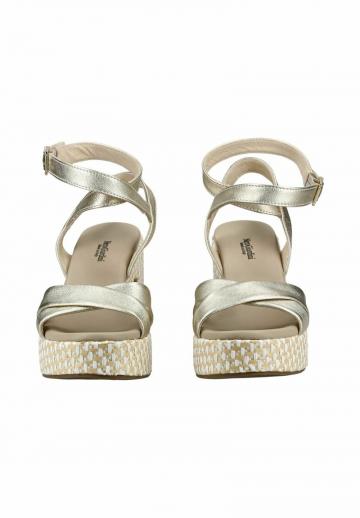 Босоножки на платформе