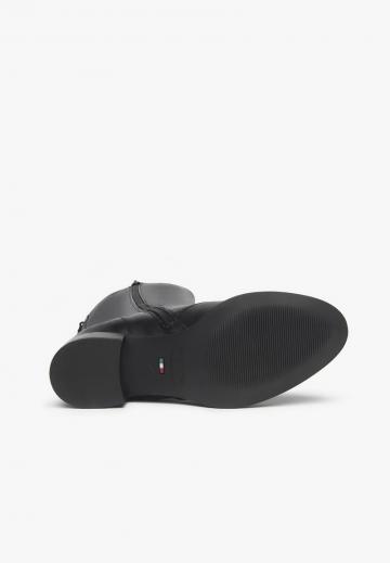 Сапоги на шнуровке