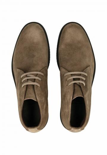 Ботинки на шнуровке