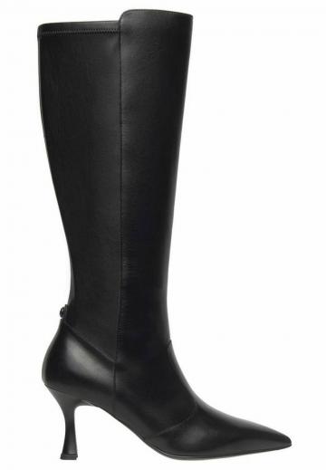 Высокие сапоги