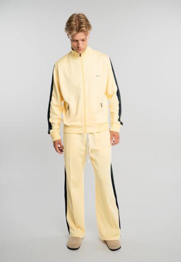 Спортивная куртка