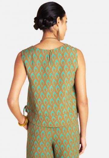 Блузка без рукавов