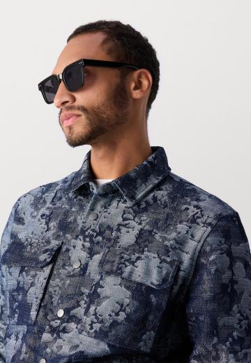 Джинсовая куртка