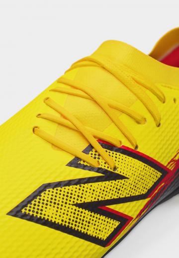 Футбольные бутсы