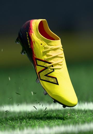 Футбольные бутсы