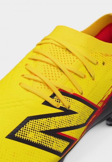 Футбольные бутсы