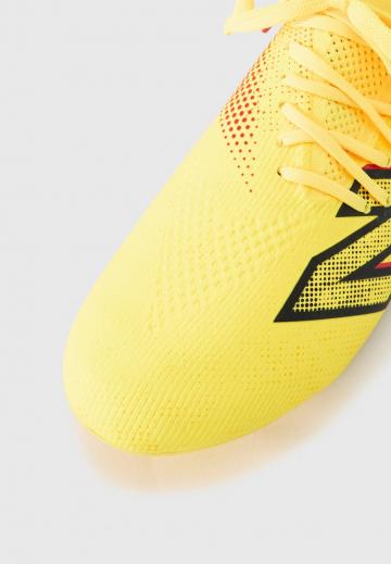 Футбольные бутсы