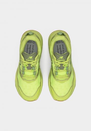 Беговые кроссовки