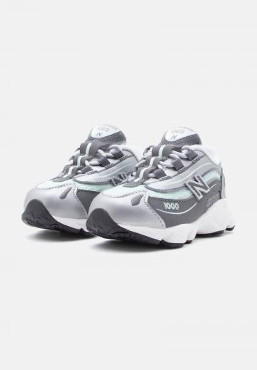 Детская обувь