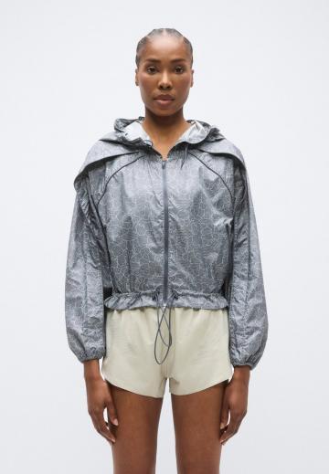 Спортивная куртка