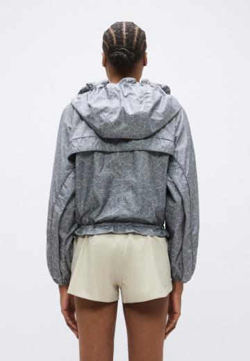 Спортивная куртка