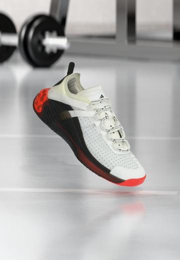 Тренировочные кроссовки