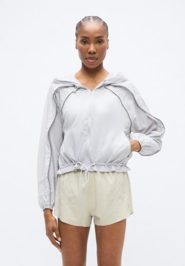 Спортивная куртка