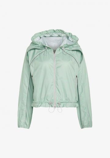 Спортивная куртка