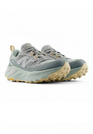 Походные ботинки