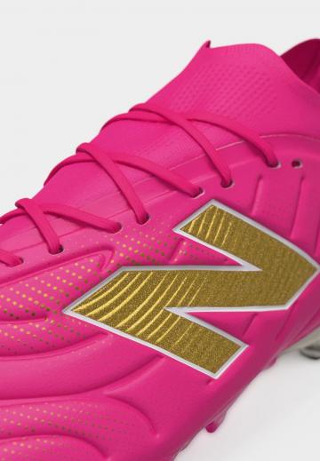 Футбольные бутсы