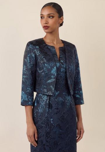 Короткий блейзер